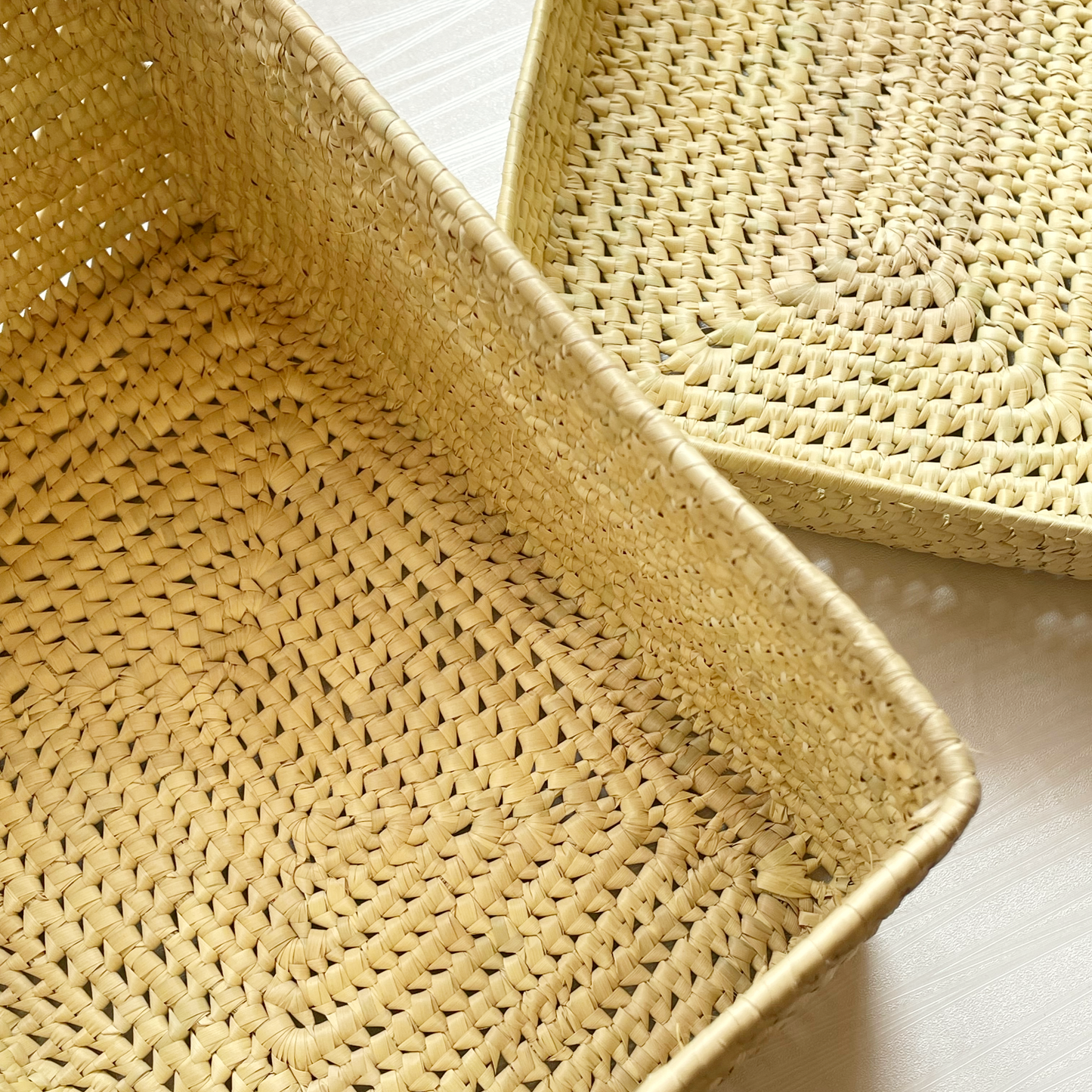 Caja nudo mediano